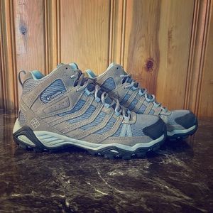 Columbia hiking boots